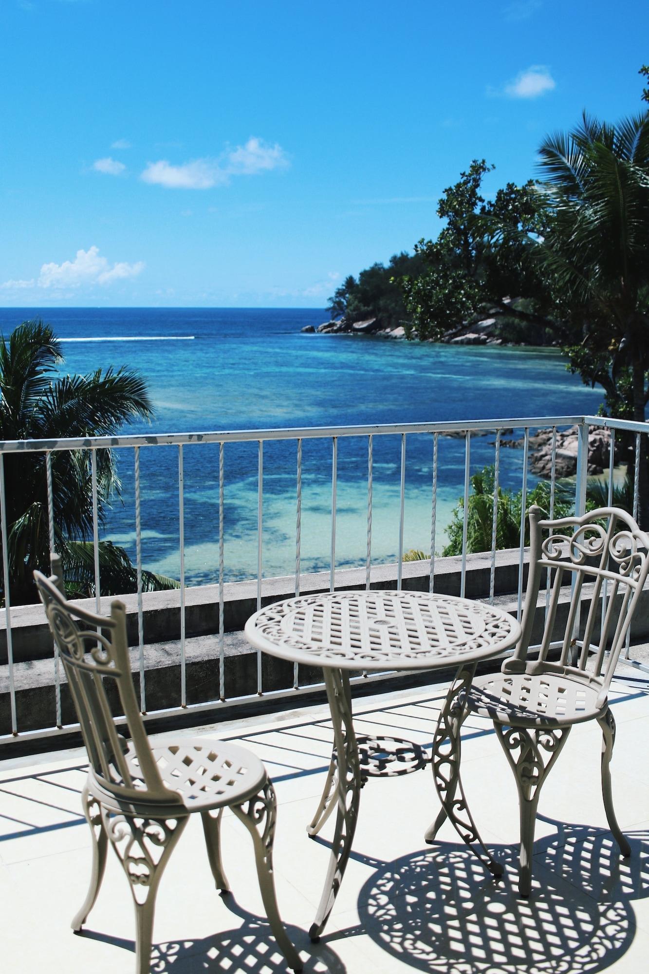 Crown Beach Hotel Seychelles Pointe Au Sel Exterior foto